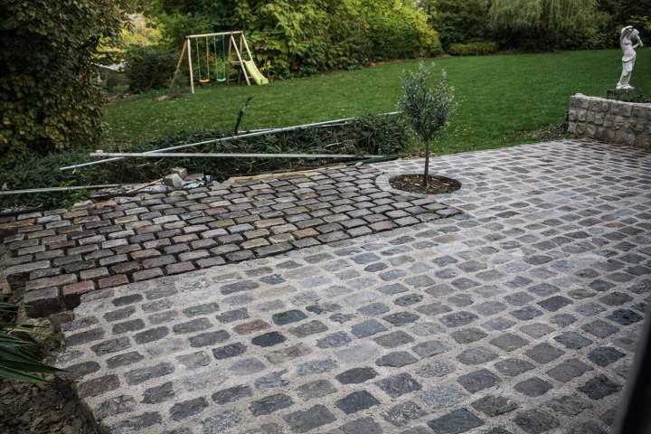 Pavage espace extérieur Plailly