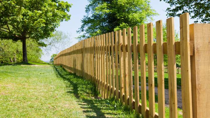 Installation de clôture Plailly